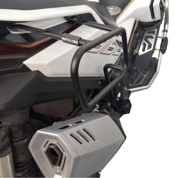 ZONBAS01-3.jpg 202353